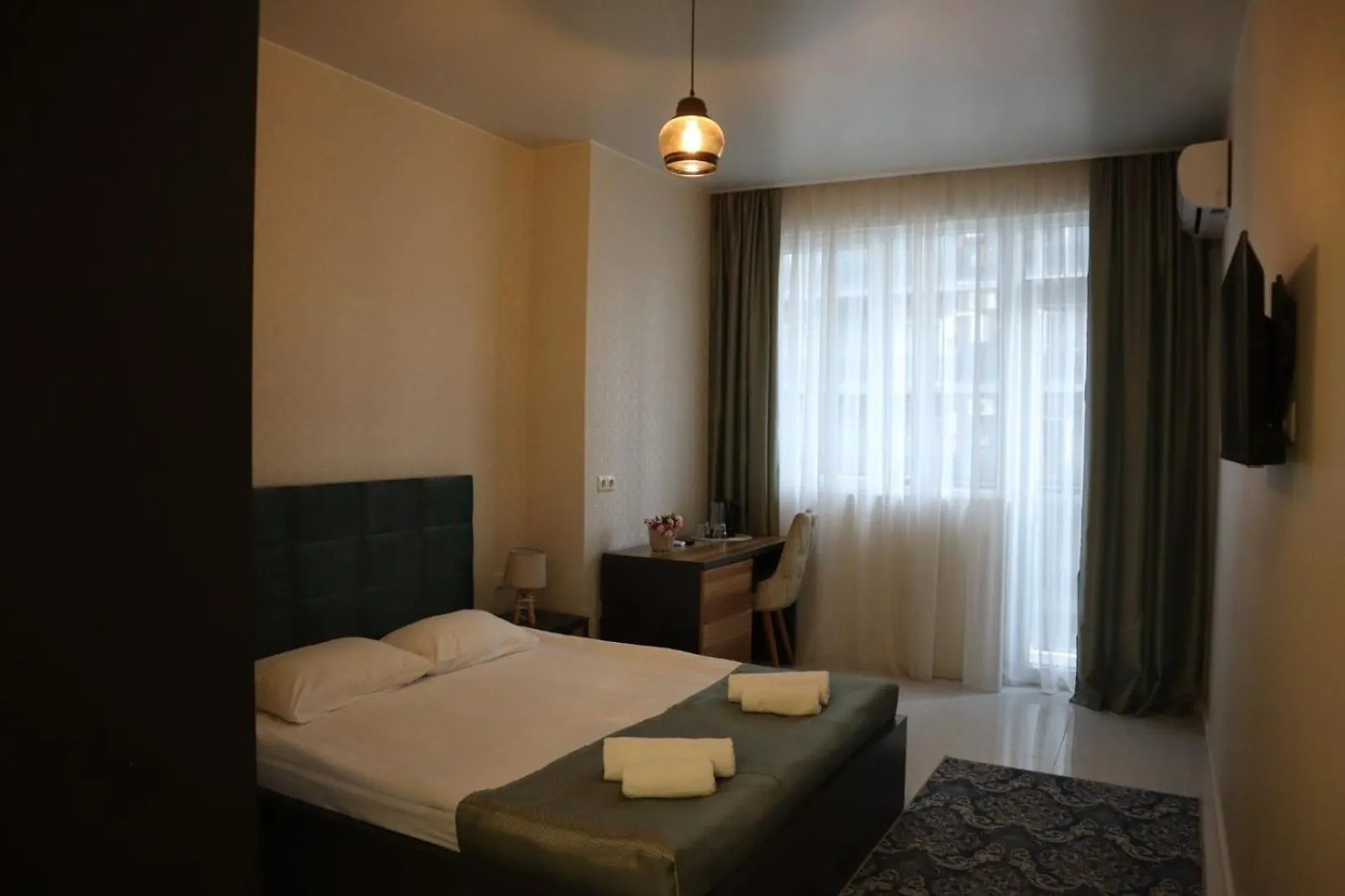 Horizons Hotel Rooms باتومي
